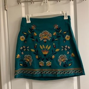 Floral embroidered skirt